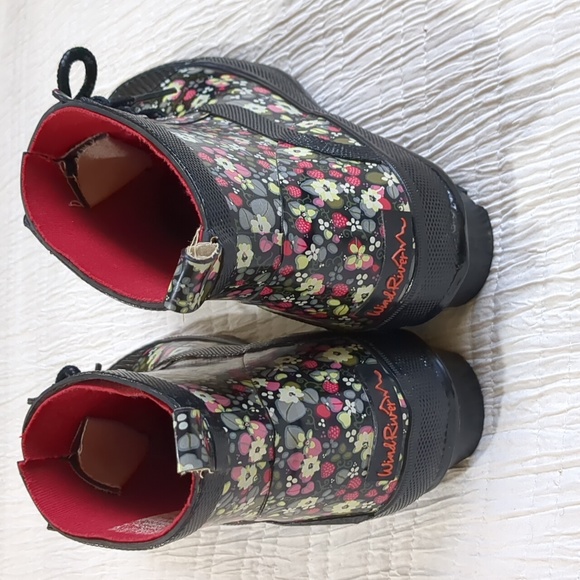WIND RIVER Size 7 Rubber Booties - Picture 4 of 8